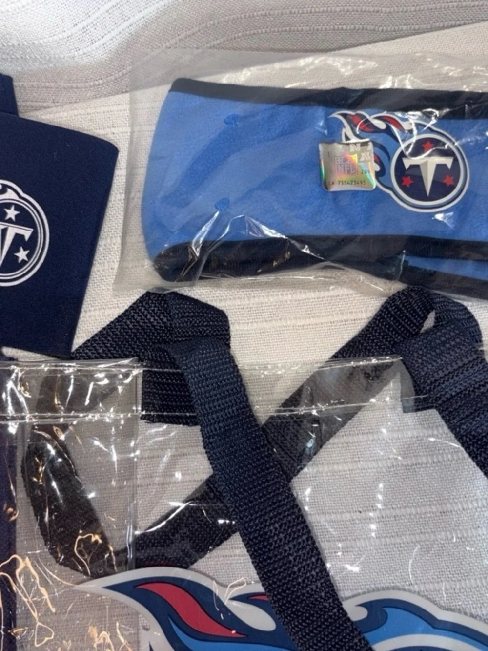 NWOT 2 Vintage NFL Bags Tennessee Titans Drawstring bag and a NFL Tote & Swag